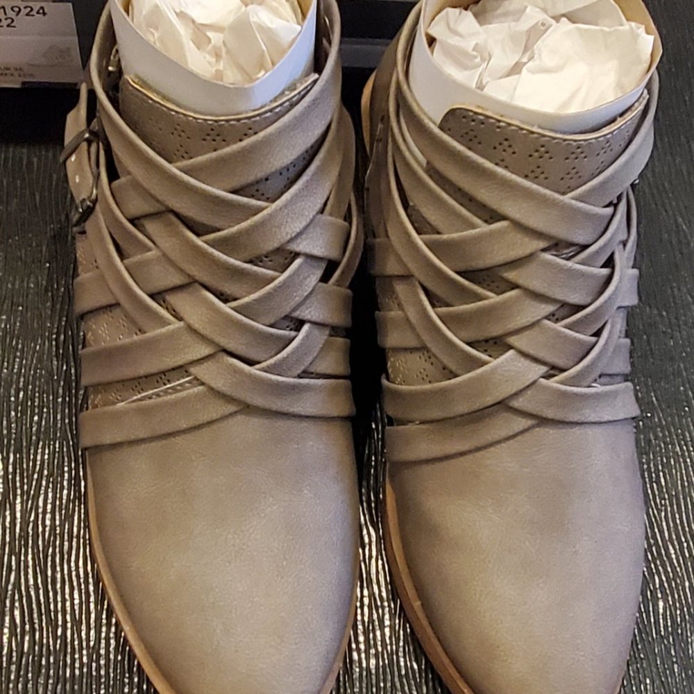 Booties Grey- Size 5 1/2 American Eagle by Payless in original box-Summer Sale
